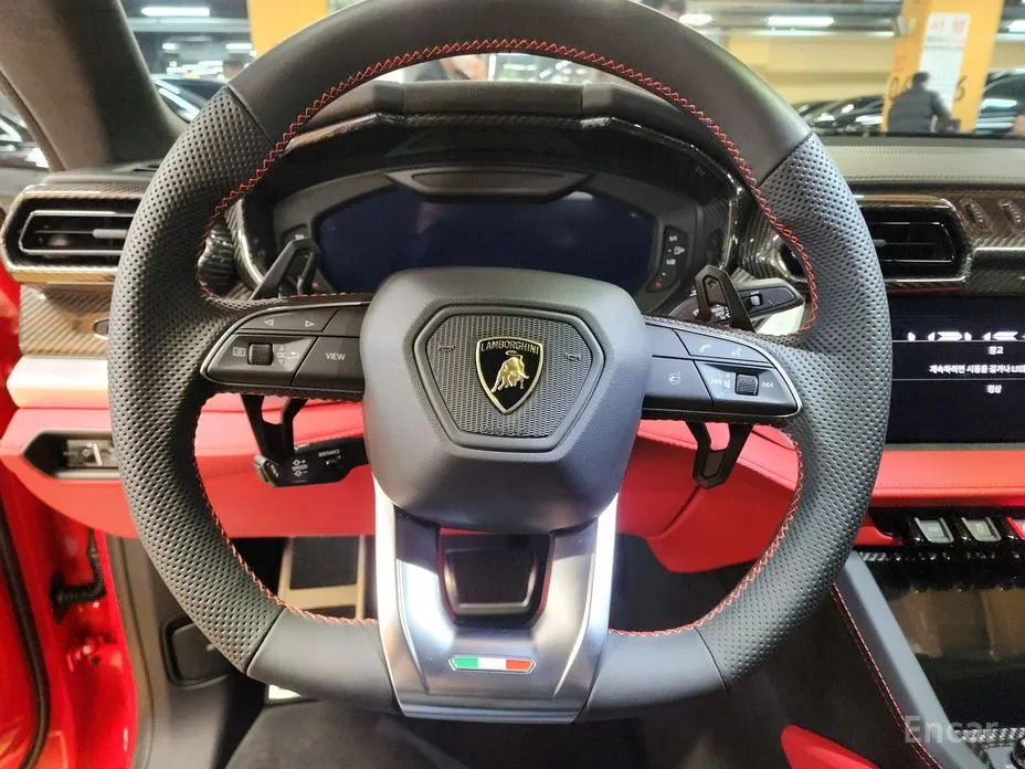 Lamborghini Urus 2018 4.0 V8 SE