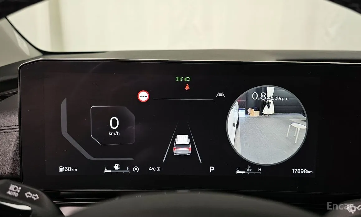 Kia Carnival 2023 9-Seater Noblesse