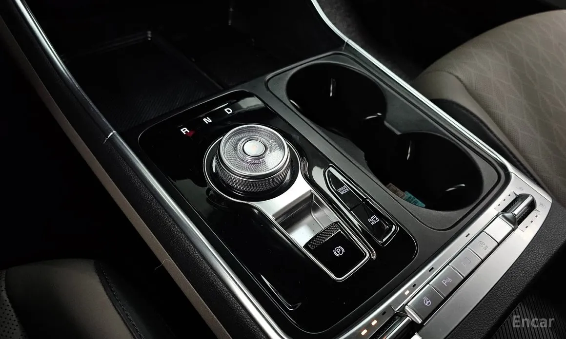 Kia Carnival 2023 9-Seater Noblesse