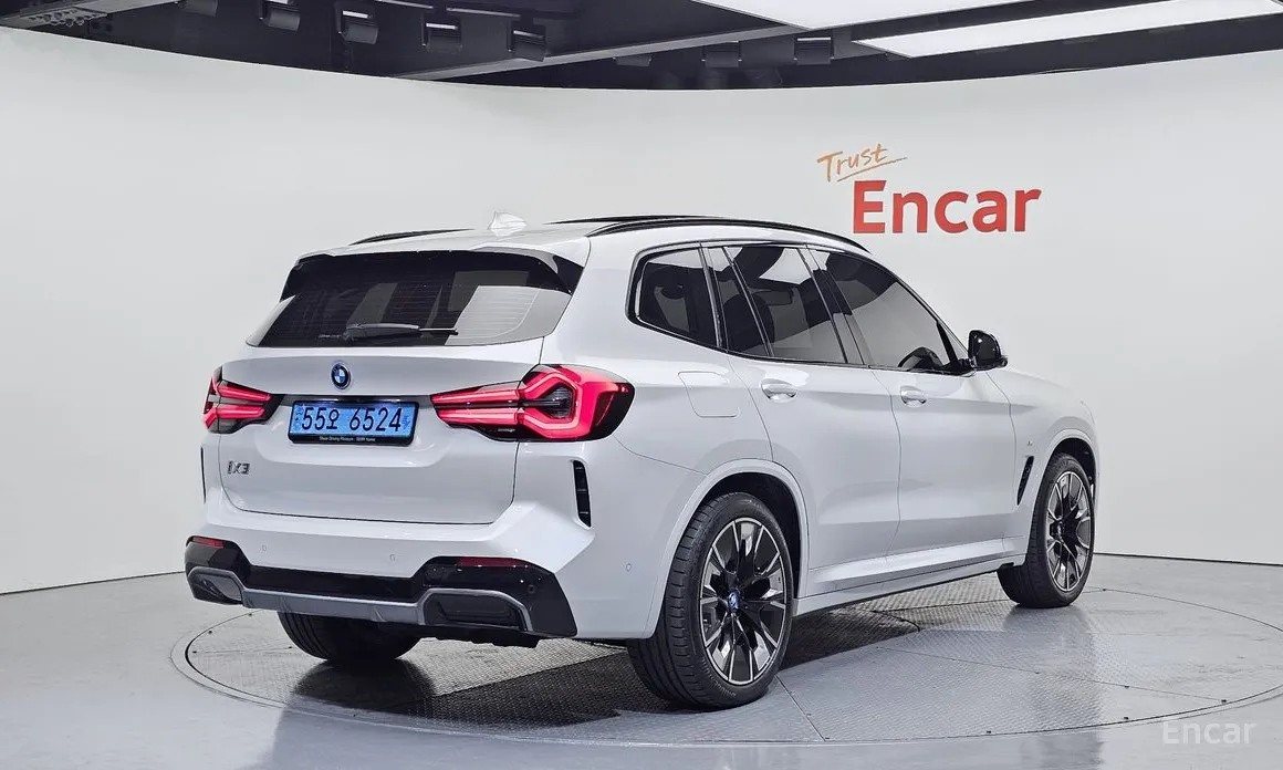 2021 BMW iX3