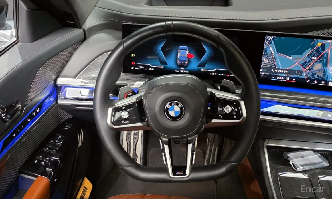 BMW 7 Series 2022 740i xDrive M Sport