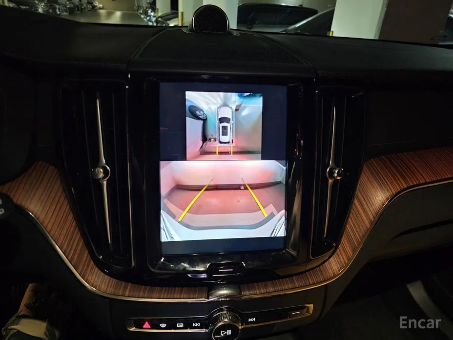 Volvo XC60 2017 B5 Ultra Bright