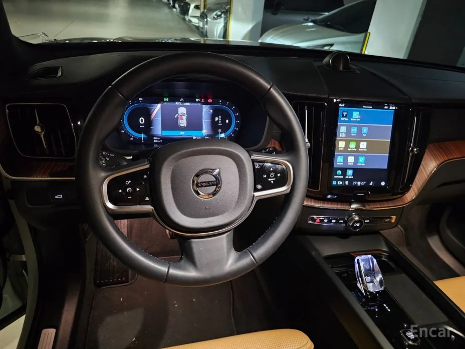 Volvo XC60 2017 B5 Ultra Bright