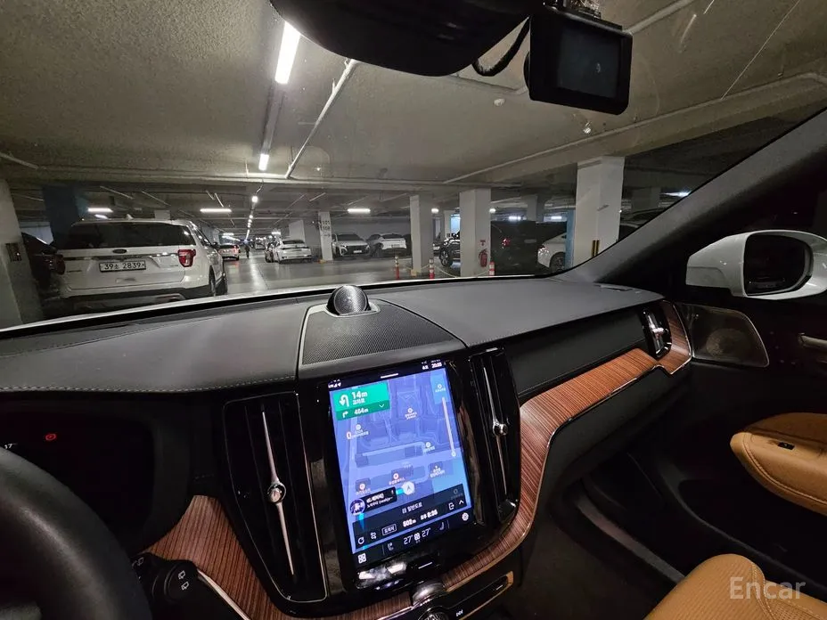 Volvo XC60 2017 B5 Ultra Bright