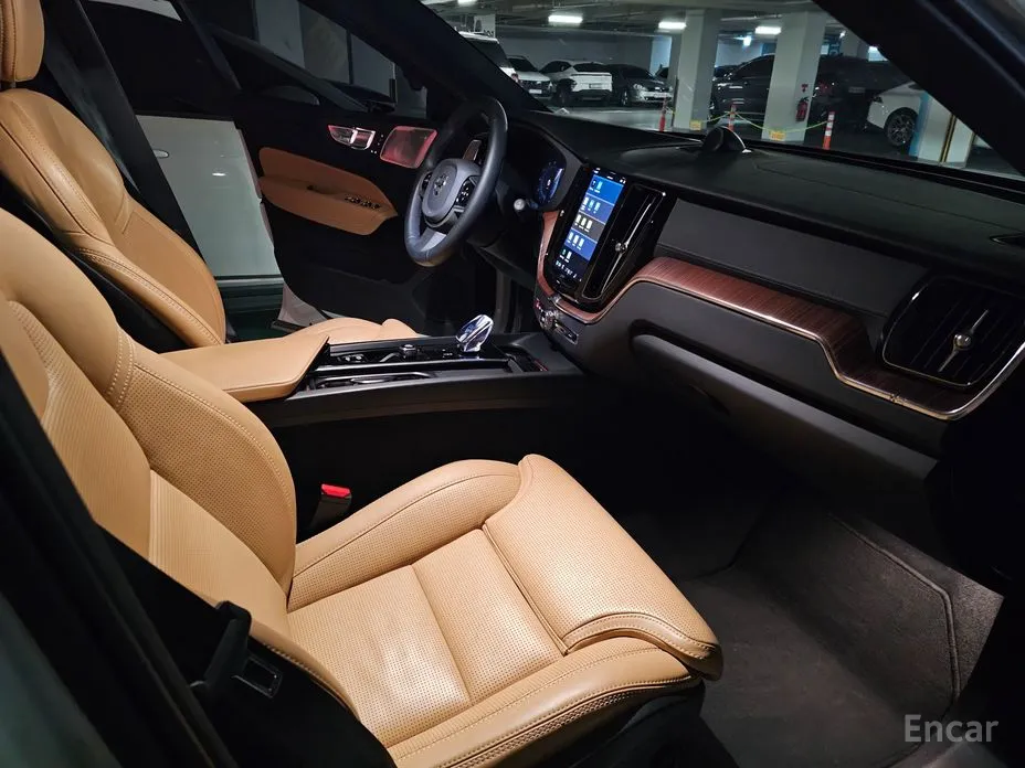 Volvo XC60 2017 B5 Ultra Bright