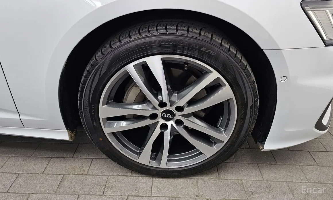 Audi A6 2019 45 TFSI Quattro Premium
