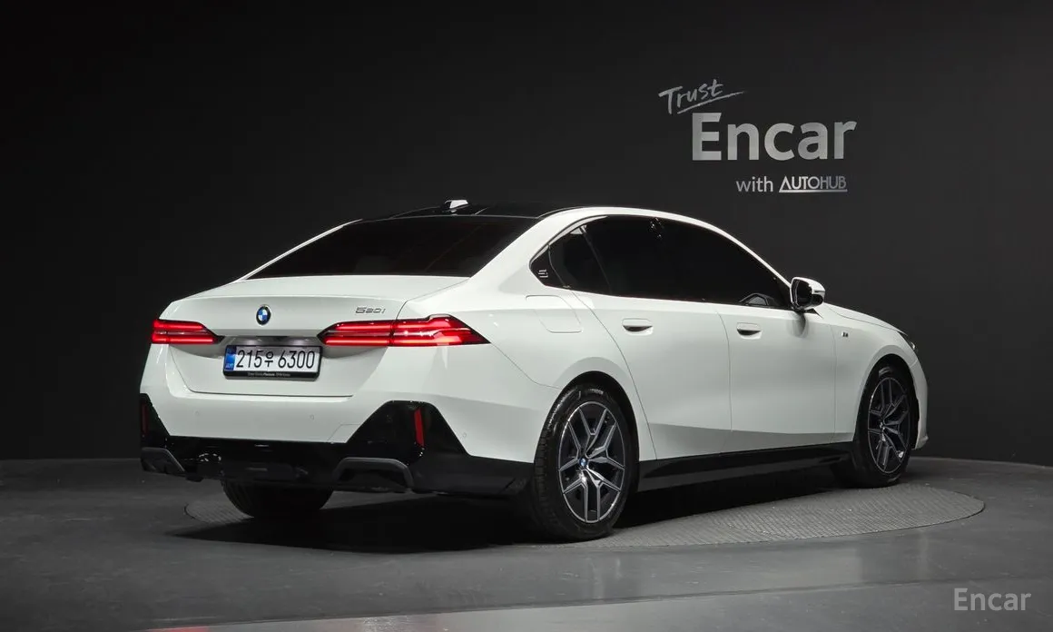 BMW 5 Series 2023 520i M Sport