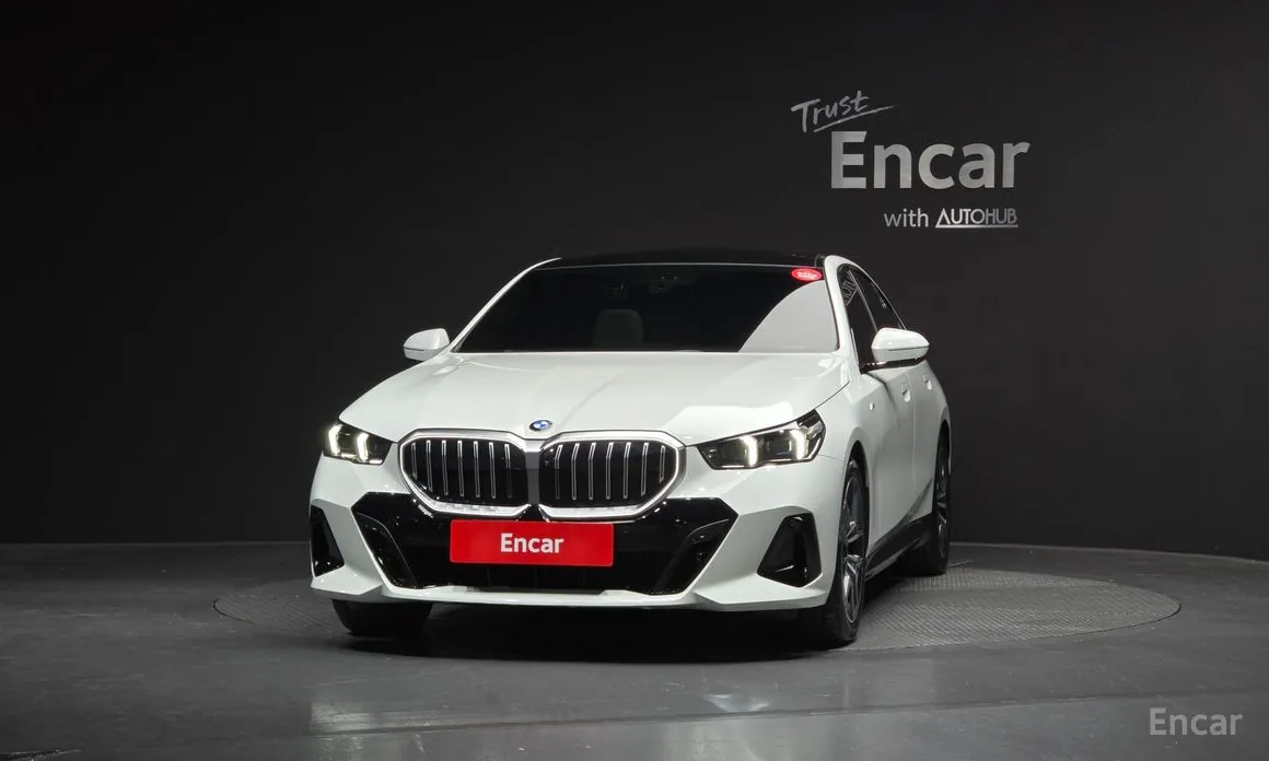 BMW 5 Series 2023 520i M Sport