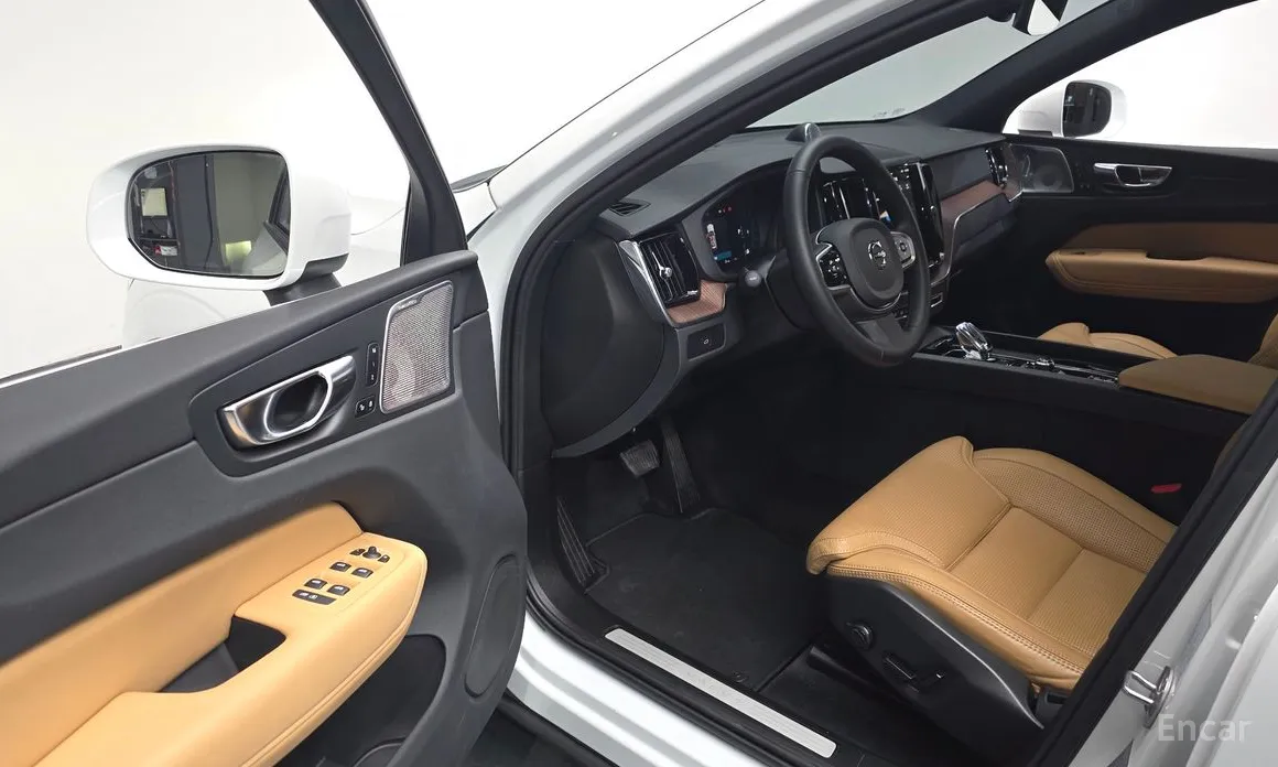 Volvo XC60 2017 B5 Ultra Bright