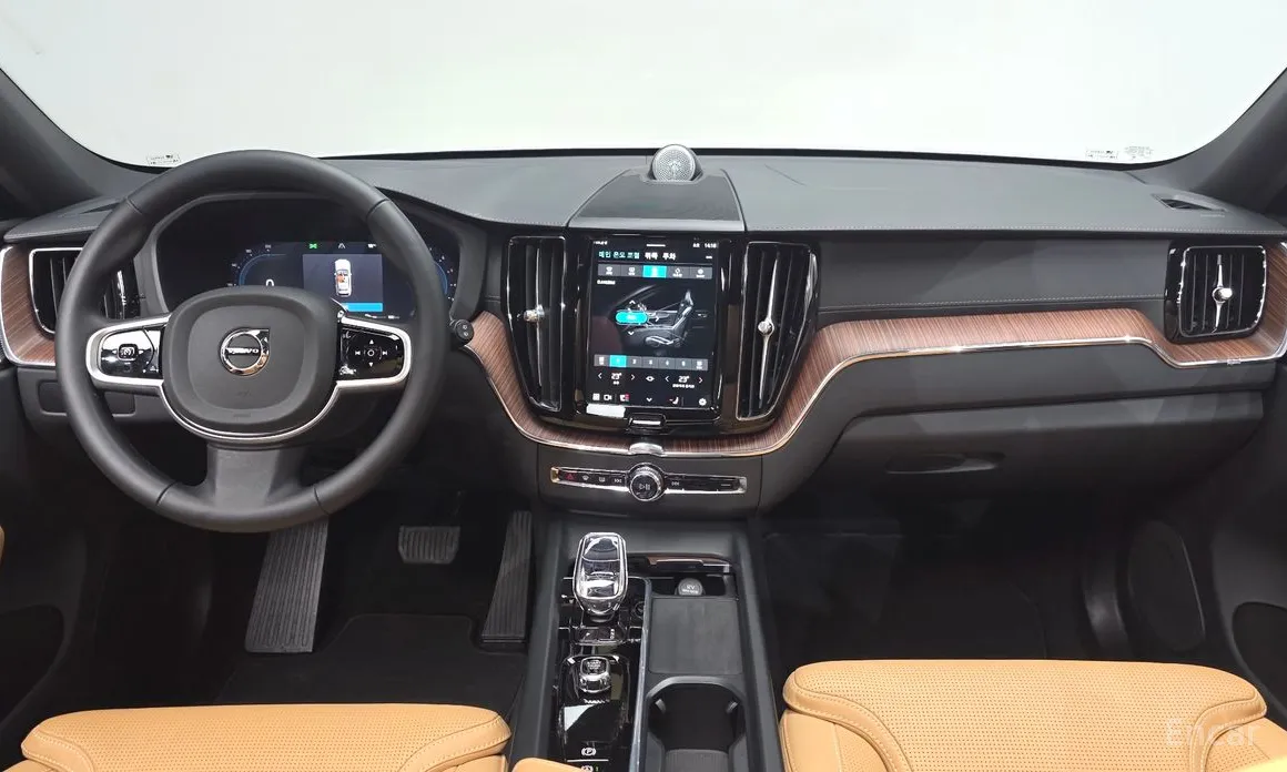 Volvo XC60 2017 B5 Ultra Bright