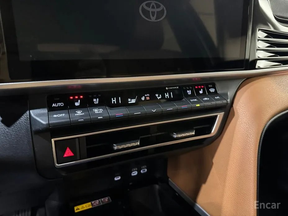 Toyota Camry 2024 2.5 XLE Premium Hybrid