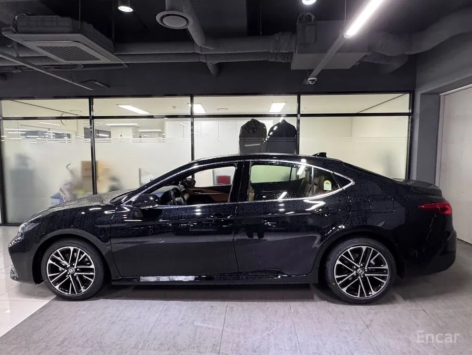 Toyota Camry 2024 2.5 XLE Premium Hybrid