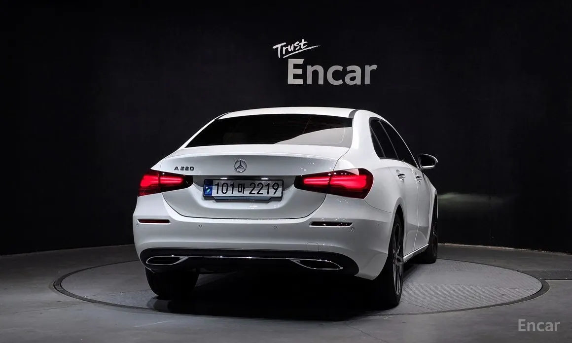 Mercedes-Benz A-Class 2019 A220 Sedan
