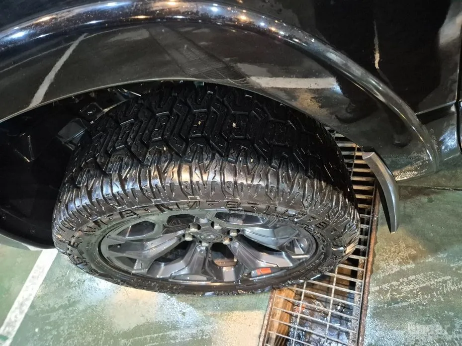 Dodge Ram Pickup 1981 5.7