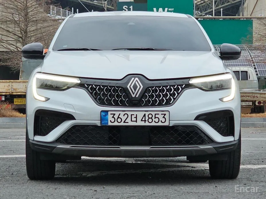 Renault Arkana 2024 1.6 E-TECH Iconic