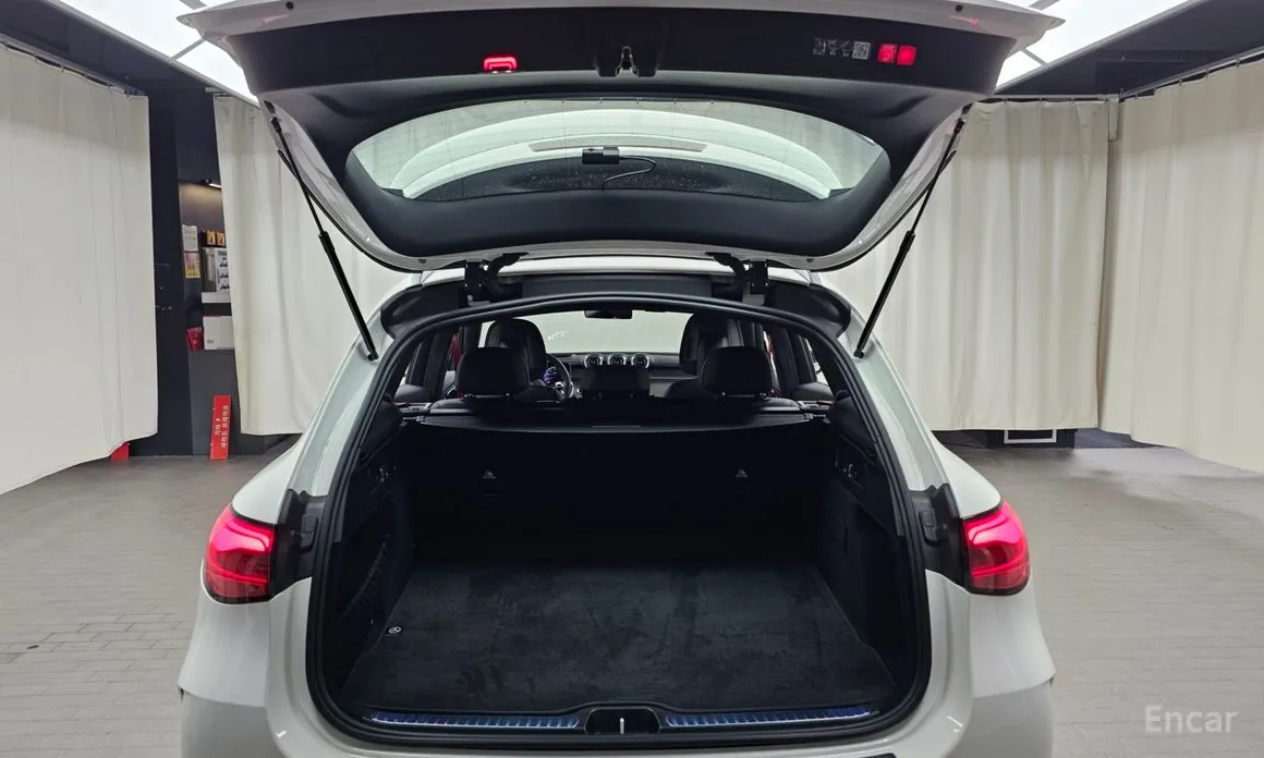 Mercedes-Benz GLC-Class 2023 AMG GLC43 4MATIC