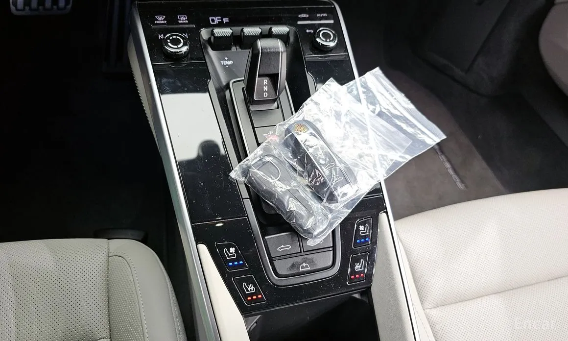 Porsche 911 2019 Carrera 4S Cabriolet