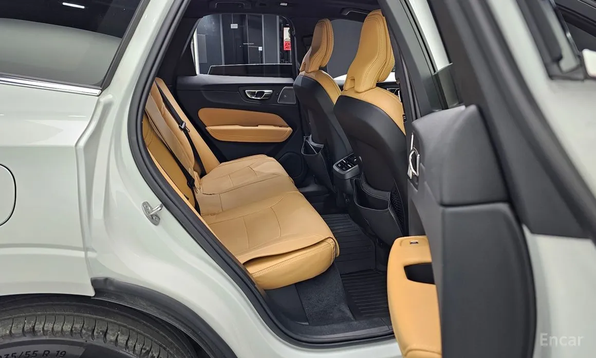 Volvo XC60 2017 B5 Ultra Bright