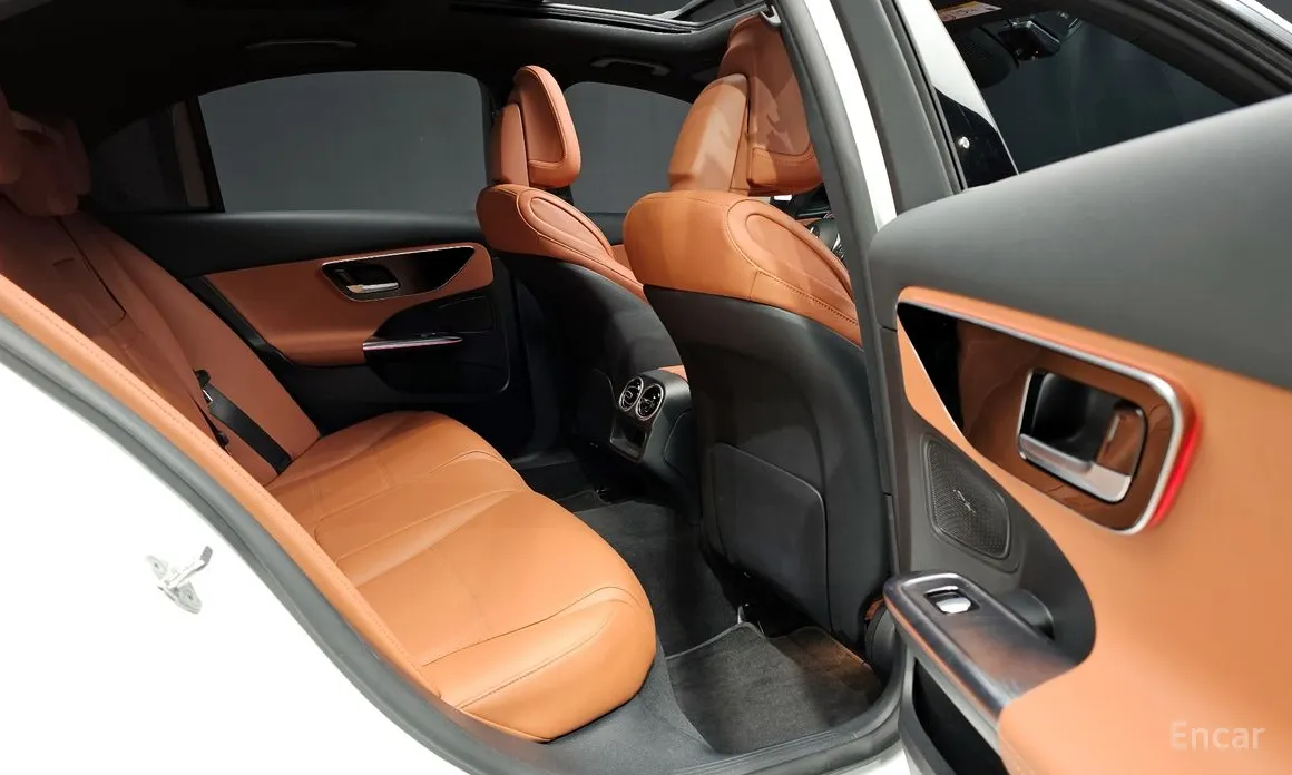 Mercedes-Benz C-Class 2022 C300 4MATIC Avantgarde