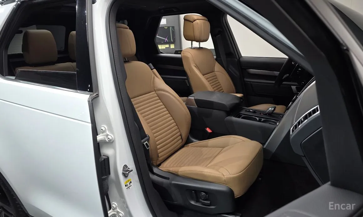 Land Rover Discovery 2017 P360 Dynamic HSE