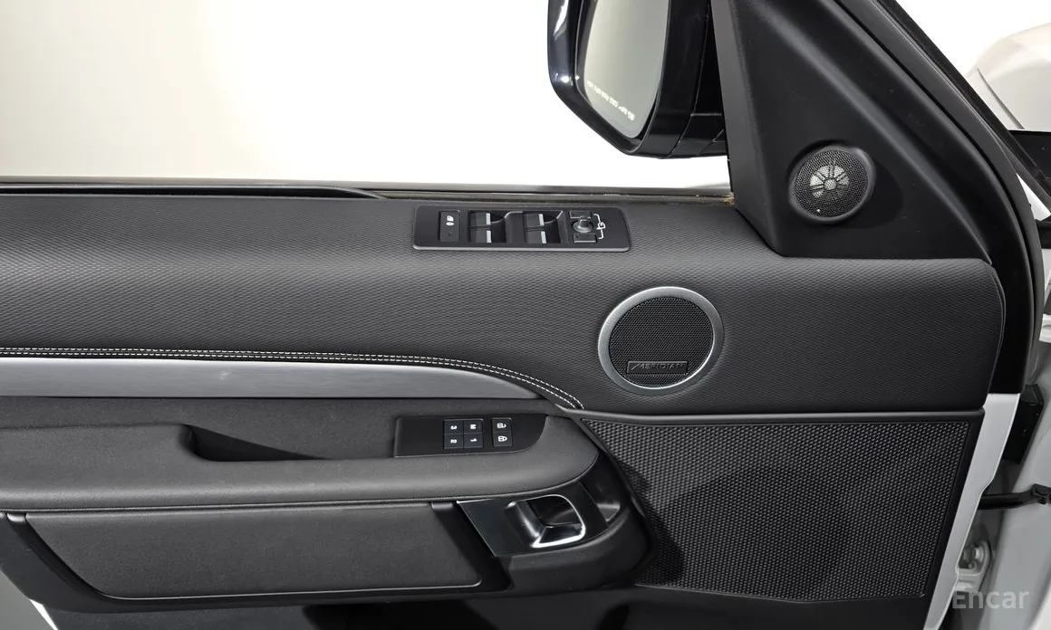 Land Rover Discovery 2017 P360 Dynamic HSE