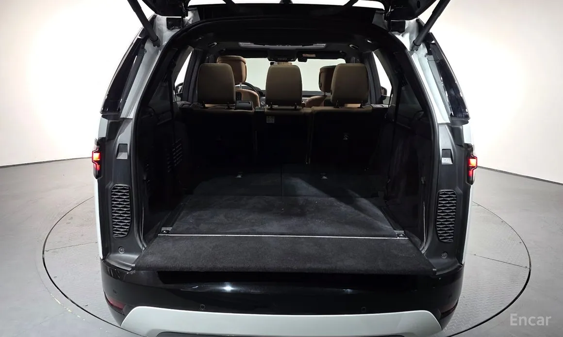 Land Rover Discovery 2017 P360 Dynamic HSE