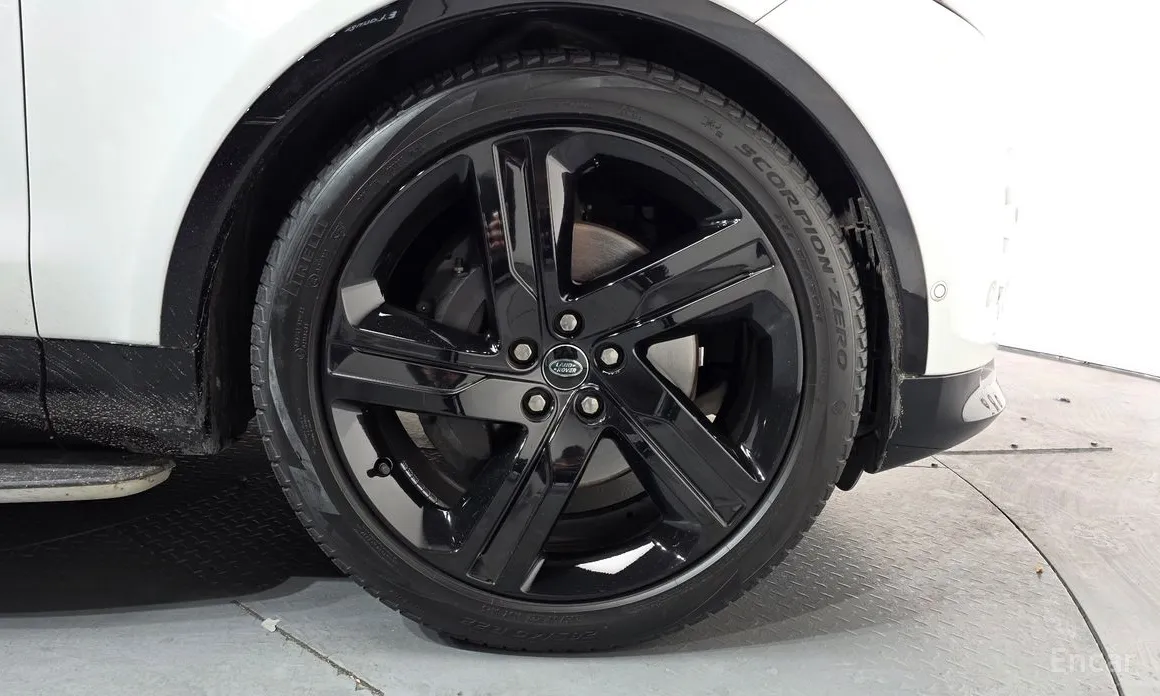 Land Rover Discovery 2017 P360 Dynamic HSE