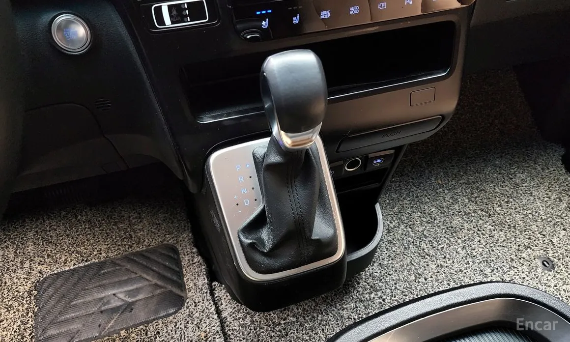 Hyundai Staria 2021 L3.5 Cargo 5-Seater