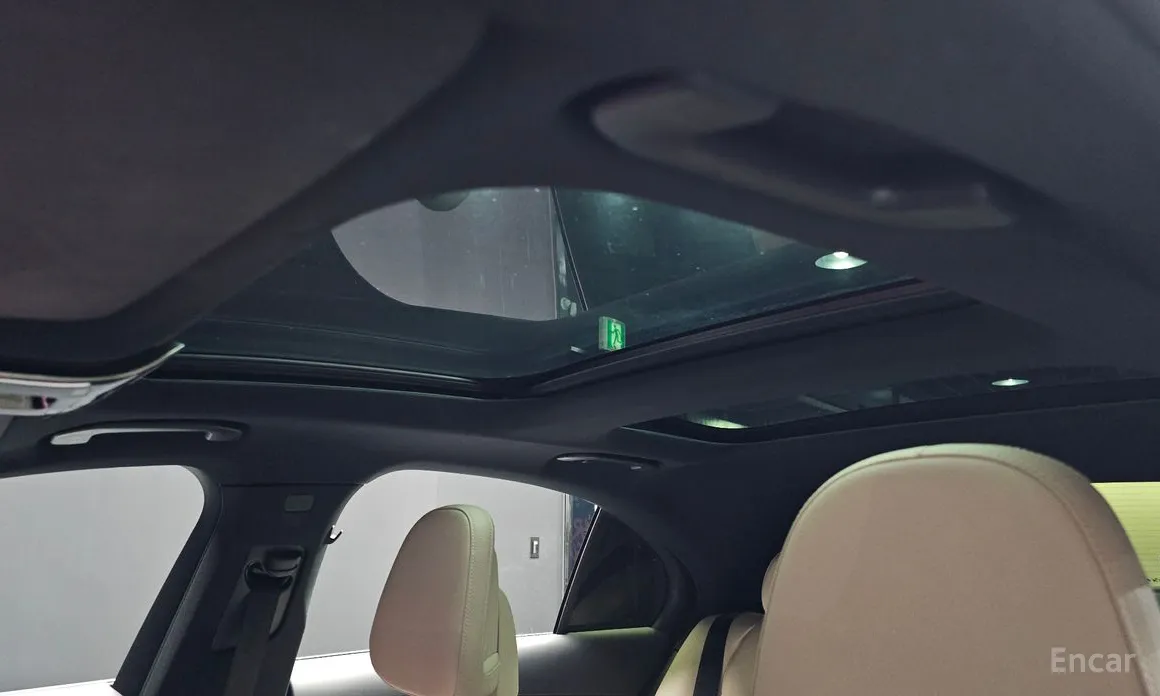 Mercedes-Benz E-Class 2024 E300 4MATIC AMG Line