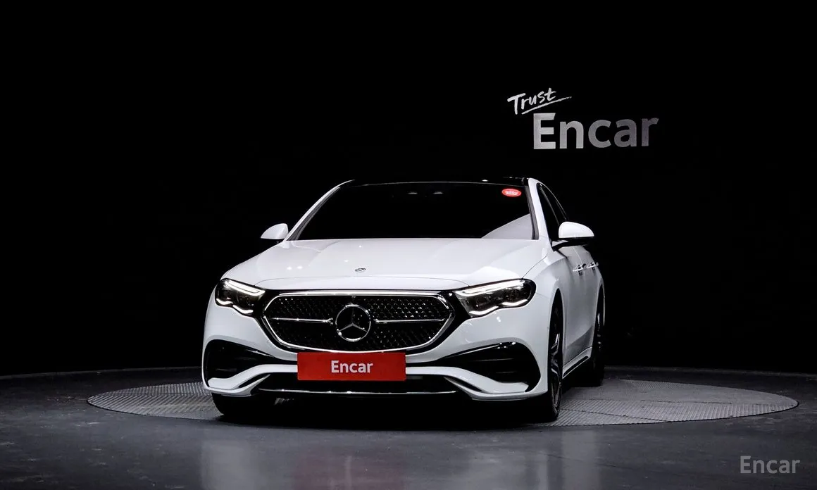 Mercedes-Benz E-Class 2024 E300 4MATIC AMG Line