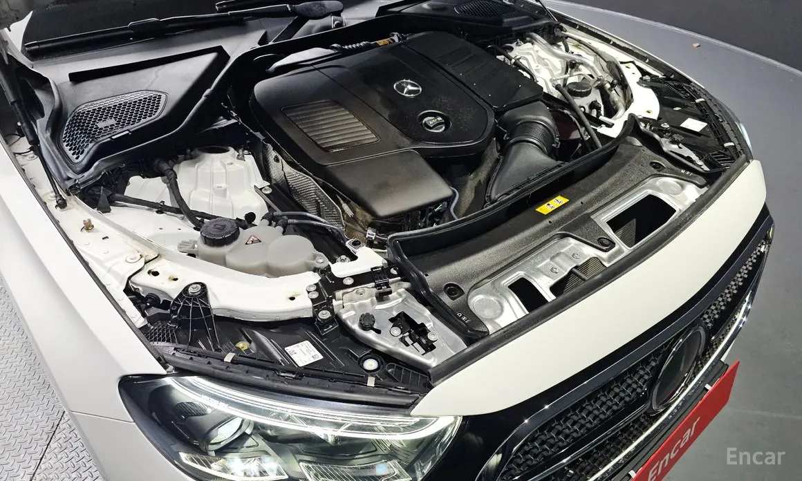 Mercedes-Benz E-Class 2024 E300 4MATIC AMG Line