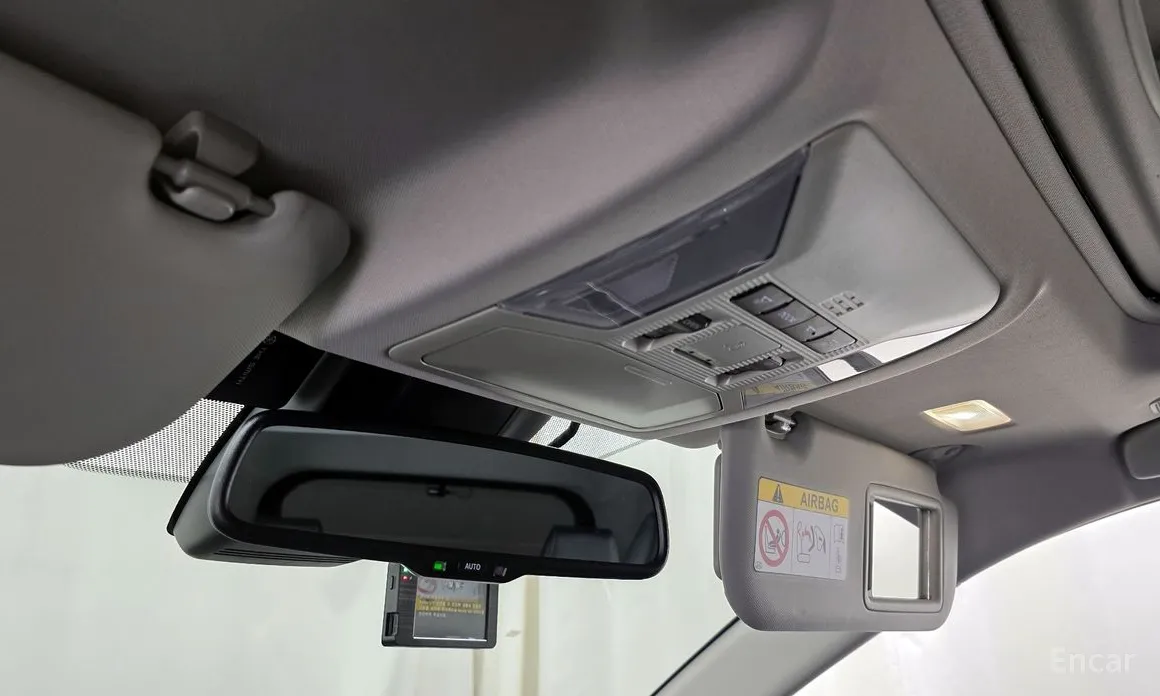 Toyota RAV4 2019 2.5 2WD Hybrid XLE