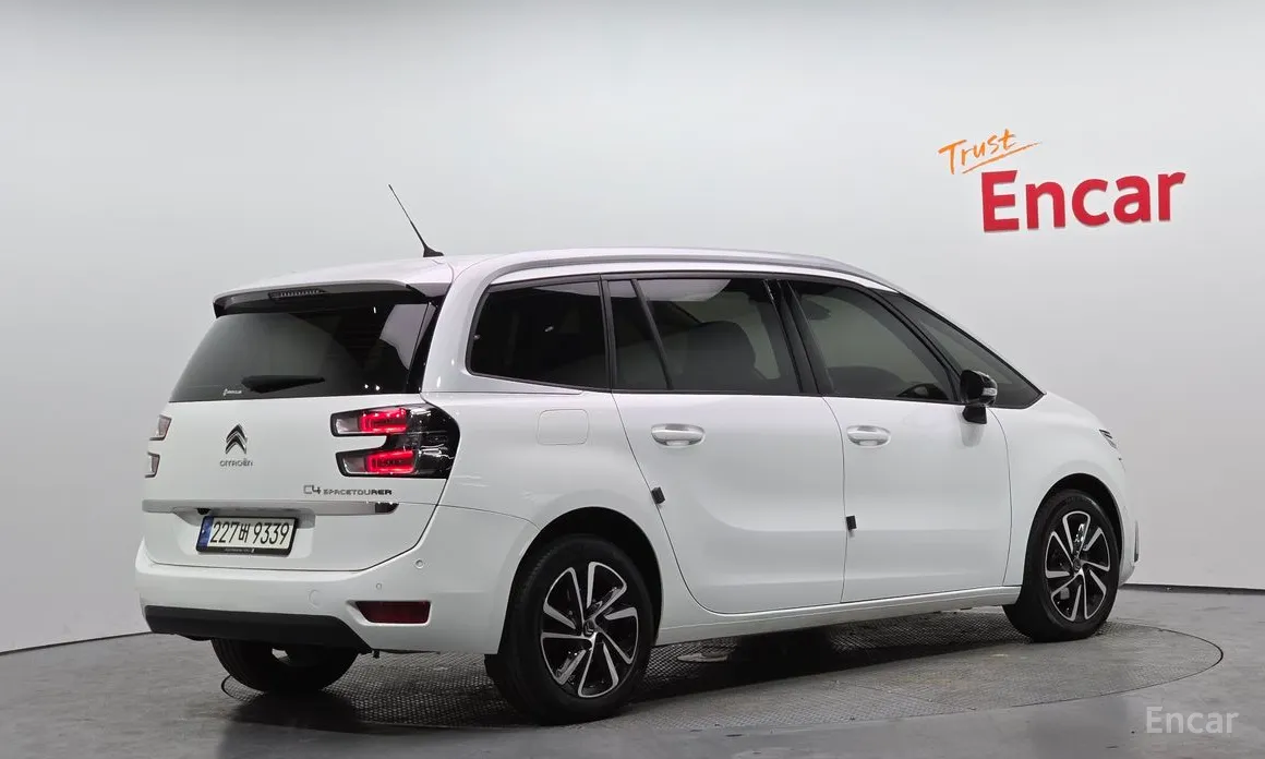 Citroen C4 SpaceTourer 2018 1.5 BlueHDi Shine Pack