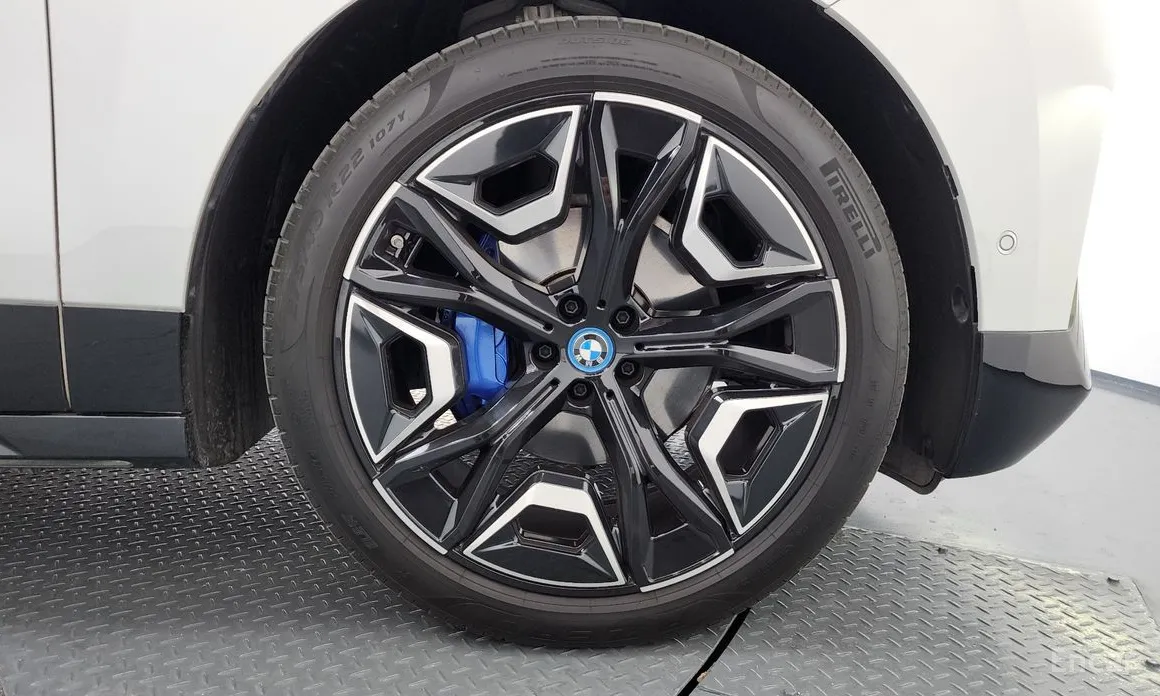 BMW iX 2021 xDrive50 Sports Plus