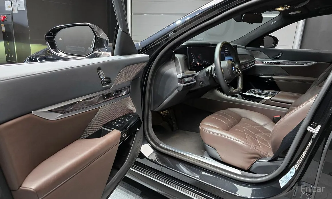 BMW 7 Series 2022 740d xDrive Design Pure Excellence