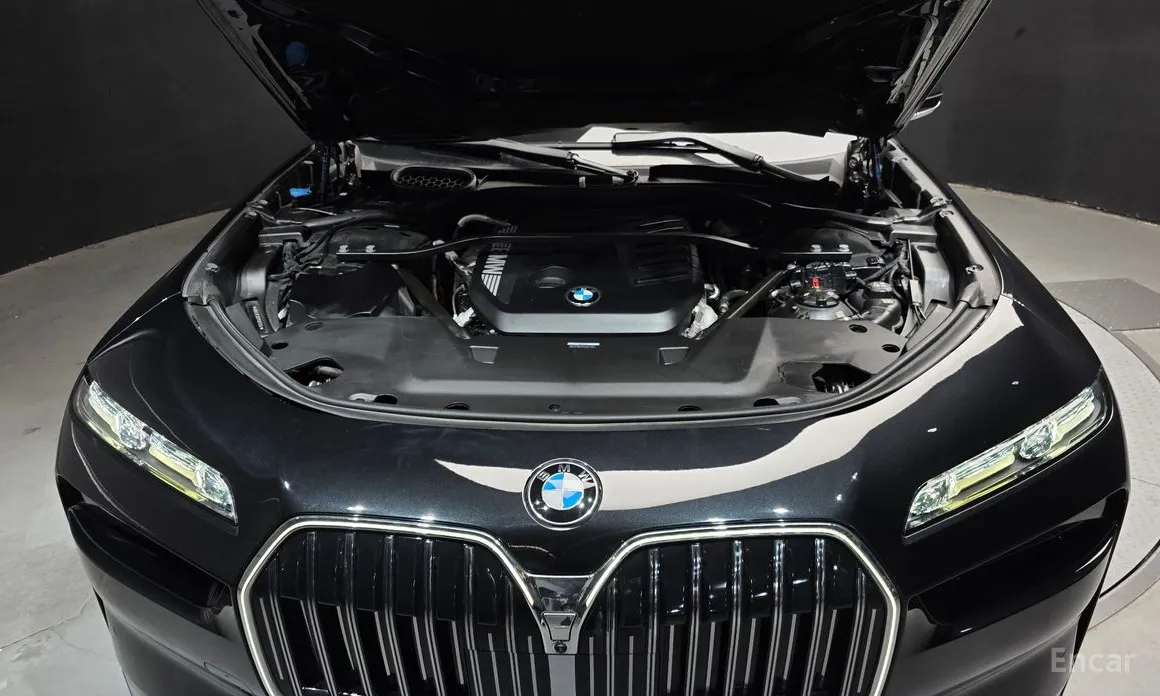 BMW 7 Series 2022 740d xDrive Design Pure Excellence