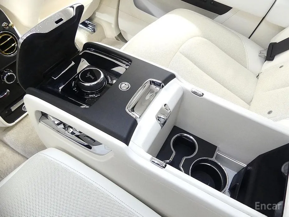 Rolls-Royce Cullinan 2018 6.7 V12