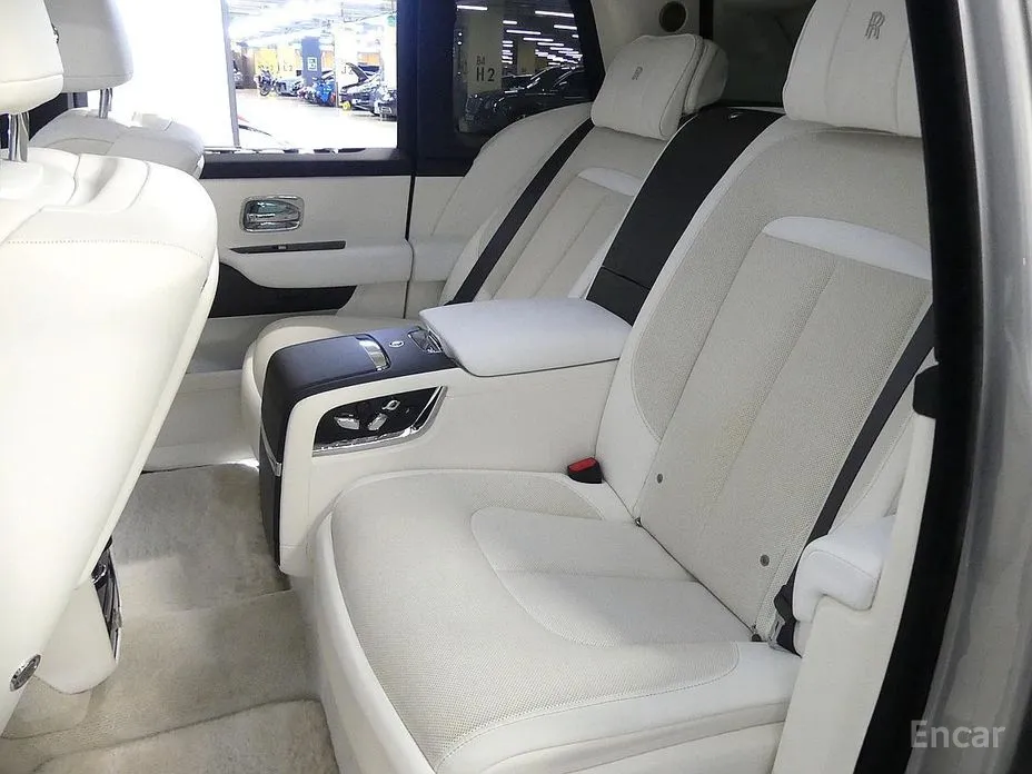 Rolls-Royce Cullinan 2018 6.7 V12