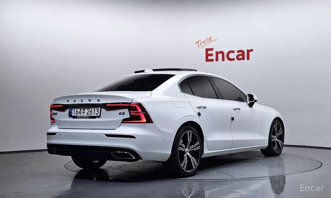 Volvo S60 2019 B5 Inscription