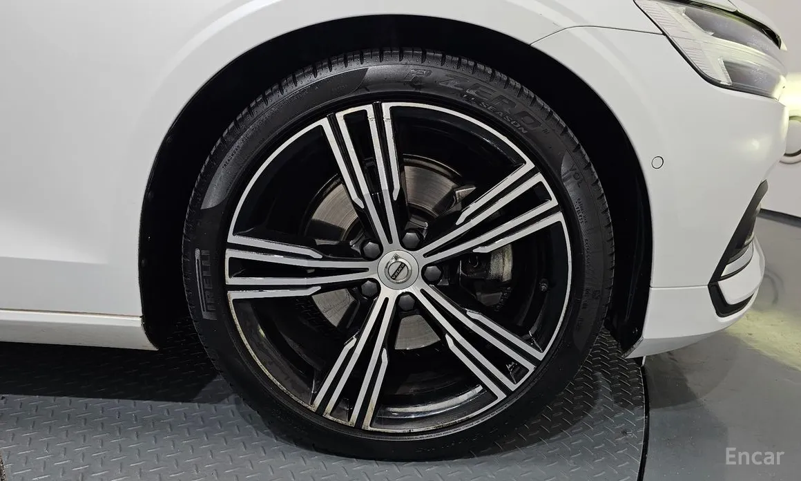 Volvo S60 2019 B5 Inscription