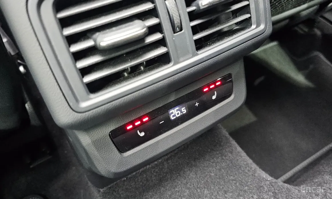 Audi Q5 2025 40 TDI Quattro S Line Black Edition