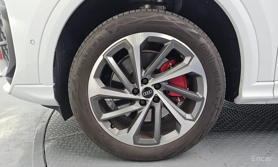 Audi Q5 2025 40 TDI Quattro S Line Black Edition