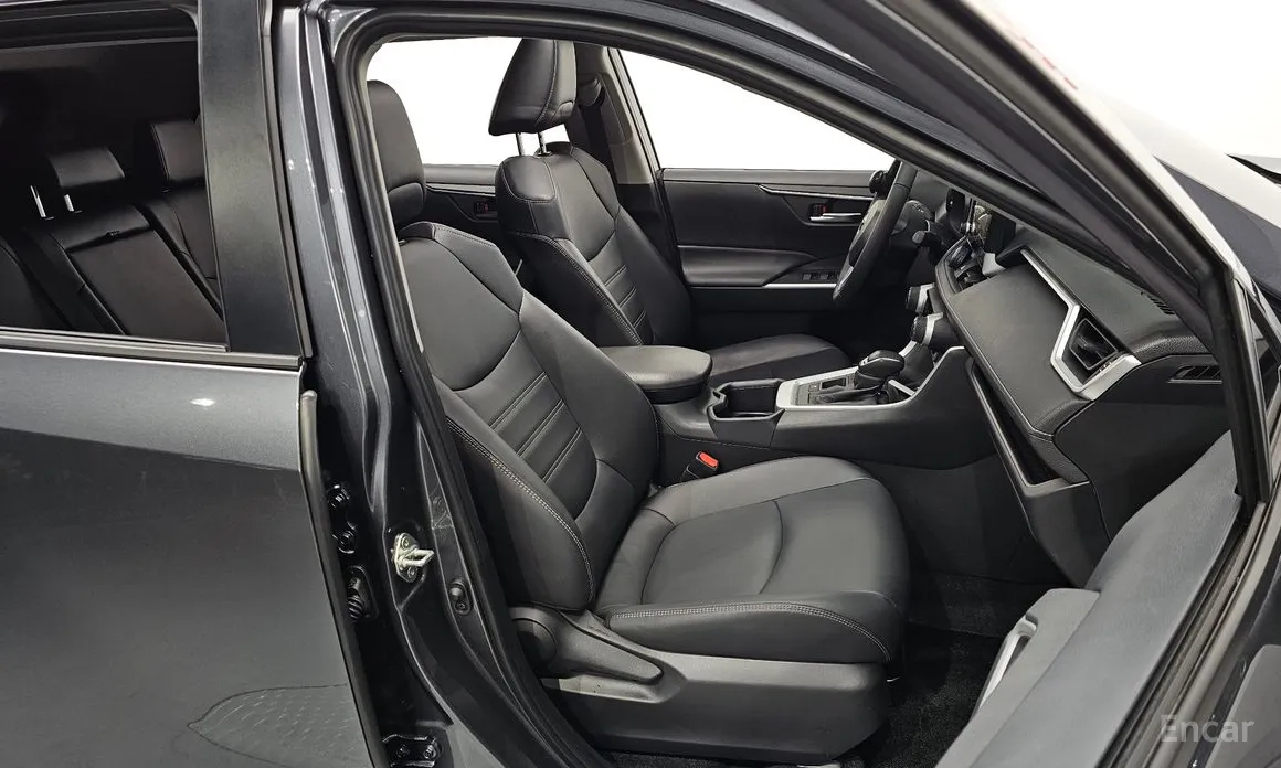 Toyota RAV4 2019 2.5 2WD Hybrid XLE