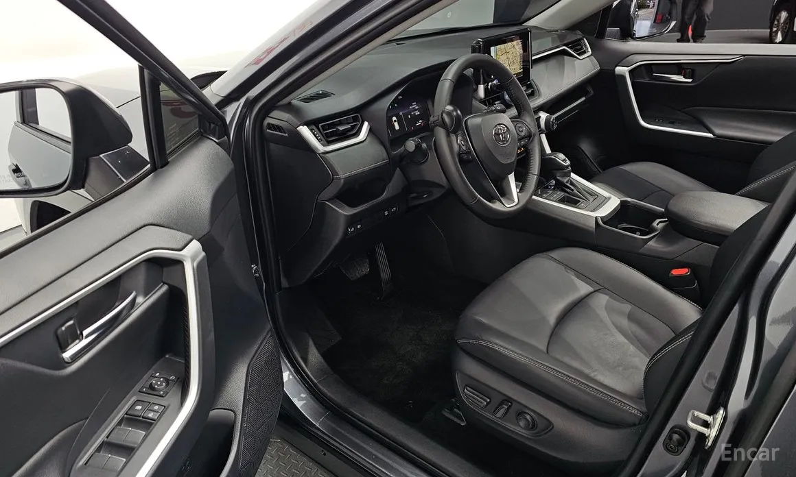 Toyota RAV4 2019 2.5 2WD Hybrid XLE