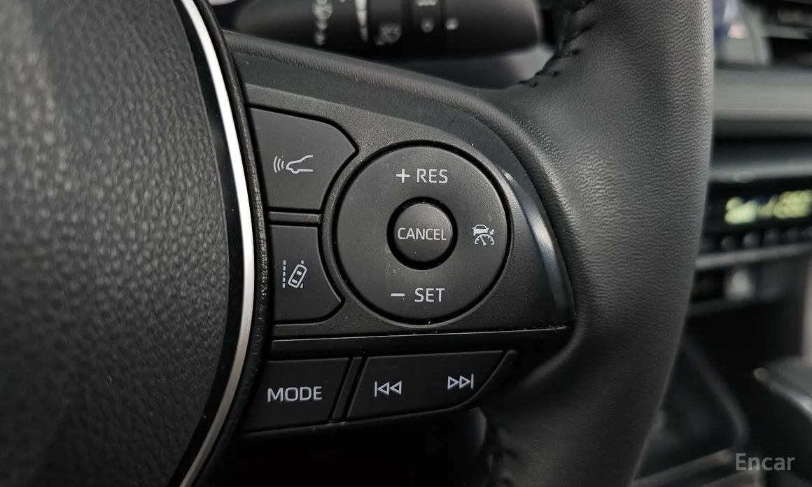 Toyota RAV4 2019 2.5 2WD Hybrid XLE