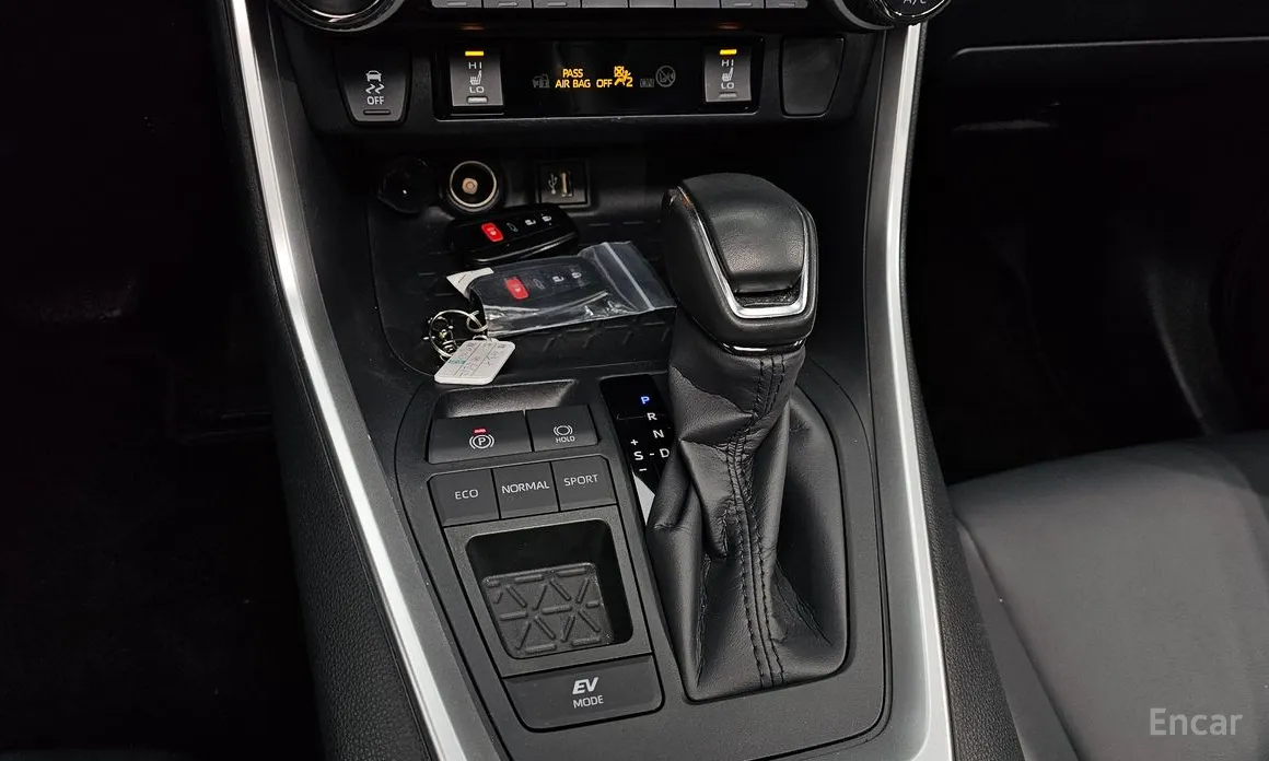 Toyota RAV4 2019 2.5 2WD Hybrid XLE