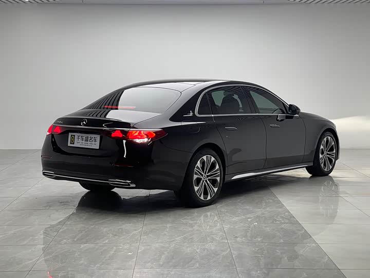 Mercedes-Benz E-Class Hybrid 2024 2024款 E 350 e L 插电式混合动力轿车