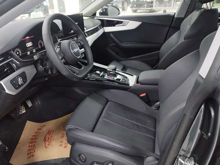 Audi A5 2024 2024款 Sportback 40 TFSI 时尚动感型