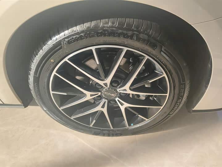 BYD Seal 07 DM-i Hybrid 2025 2025款 智驾版 DM-i 1.5T 125km 旗舰型