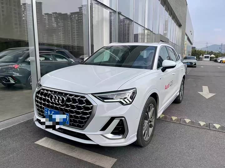 Audi Q3 2024 2024款 40 TFSI 时尚动感型